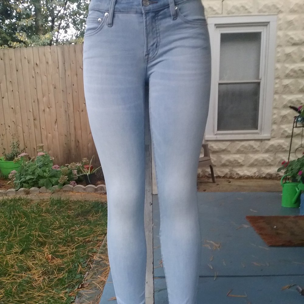 J. Crew 8" Toothpick superslim/stretch skinny jean sz:small/24